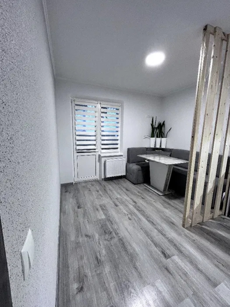 Продається квартира Київ, Голосіївський, Приміська вул., 24, м. Теремки фото 1 Продається квартира Київ, Голосіївський, Приміська вул., 24, м. Теремки фото 1