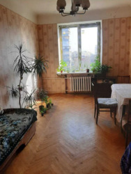 Продається 2 кімнатна сталінка Подільський р-н, вул. Вишгородська 33. фото 1 Продається 2 кімнатна сталінка Подільський р-н, вул. Вишгородська 33. фото 1