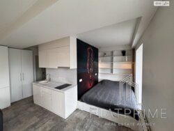 Продається квартира Саксаганського вул., 87, Київ, Голосіївський, м. Університет фото 1 Продається квартира Саксаганського вул., 87, Київ, Голосіївський, м. Університет фото 1