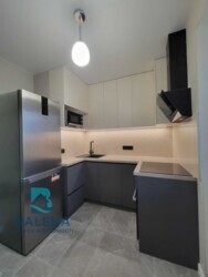 � 213-367-963 ���� 8