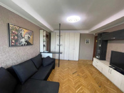 Продається квартира Київ, Печерський, Лаврська вул., 4, м. Арсенальна фото 1 Продається квартира Київ, Печерський, Лаврська вул., 4, м. Арсенальна фото 1