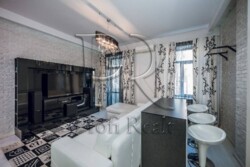 Продається квартира Ярославська вул., 30, Київ, Подільський, Поділ, м. Контрактова площа фото 1 Продається квартира Ярославська вул., 30, Київ, Подільський, Поділ, м. Контрактова площа фото 1