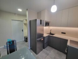 � 213-367-963 ���� 4