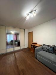 Продається квартира Київ, Деснянський, Лісовий, Мілютенка вул., 23 фото 1 Продається квартира Київ, Деснянський, Лісовий, Мілютенка вул., 23 фото 1