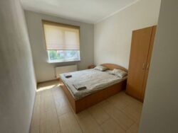 Продається квартира Київ, Зелена вул., 85 фото 1 Продається квартира Київ, Зелена вул., 85 фото 1