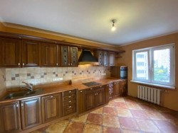 Продається квартира Урлівська, 15, Київ, Дарницький, м. Позняки фото 1 Продається квартира Урлівська, 15, Київ, Дарницький, м. Позняки фото 1