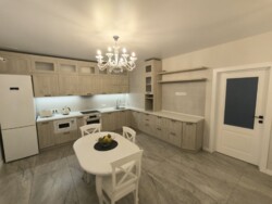 Продам квартиру, свіжий сучасний ремонт, міцний будинок , 7 поверх. фото 22 Продам квартиру, свіжий сучасний ремонт, міцний будинок , 7 поверх. фото 22