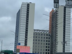 ���������� �������� 2�, � ������ ������� �� Twin House ���� 4