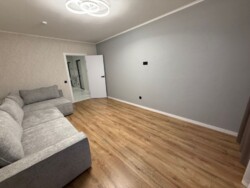 ������ 3� �������� 93,6�2 �� Navigator 2 ������������ 22 ������� ���� 9