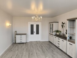Продам квартиру, свіжий сучасний ремонт, міцний будинок , 7 поверх. фото 1 Продам квартиру, свіжий сучасний ремонт, міцний будинок , 7 поверх. фото 1