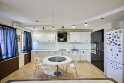 Продається квартира Клінічна вул., 23-25, Київ, Солом'янський фото 3 Продається квартира Клінічна вул., 23-25, Київ, Солом'янський фото 3