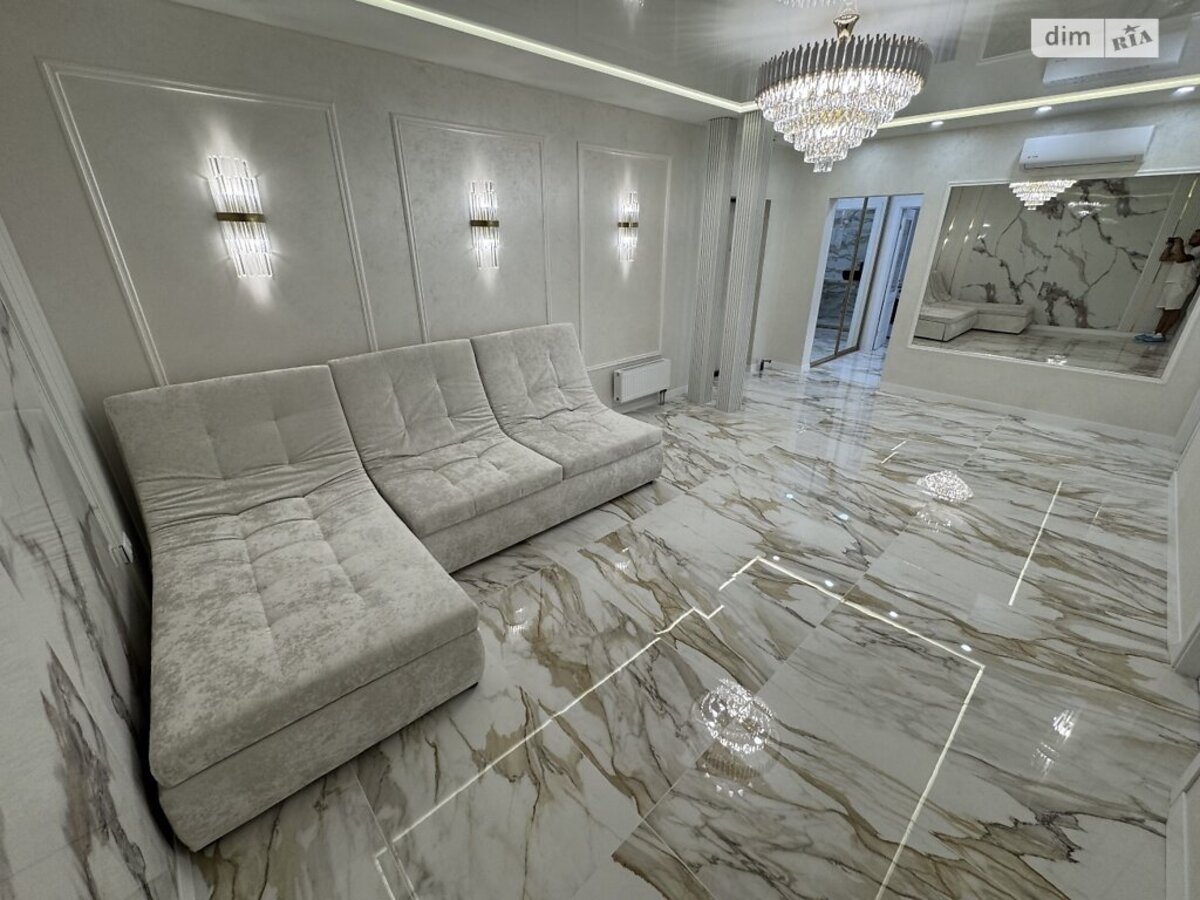 5�6-� ������� �. ������� � �Modern�, 2 ������� � ���, ����� ������ ���� 1