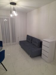 1-��������� � ����� �������� � �Via Roma�, 2 �������, ������� ��������� ���� ���� 5
