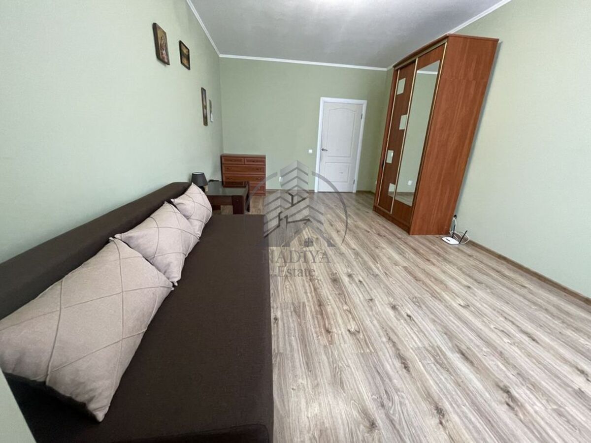 Продаж 1-кімнатної квартири на пр. Червоної Калини фото 1 Продаж 1-кімнатної квартири на пр. Червоної Калини фото 1