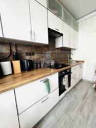 Продаж квартири по вул. Угорській, ЖК «Мальви». фото 2 Продаж квартири по вул. Угорській, ЖК «Мальви». фото 2