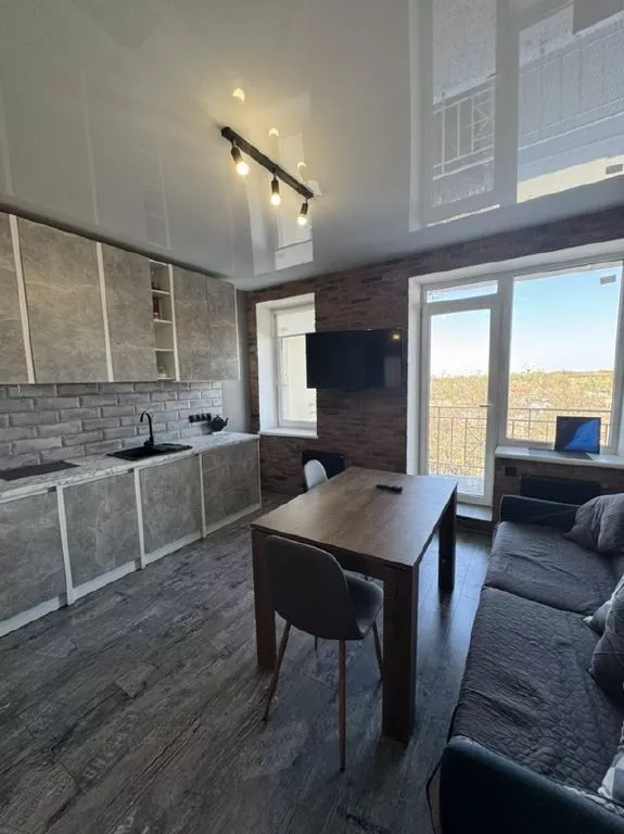 Квартира зі свіжим ремонтом у ЖК Одеський двір у центрі! фото 1 Квартира зі свіжим ремонтом у ЖК Одеський двір у центрі! фото 1