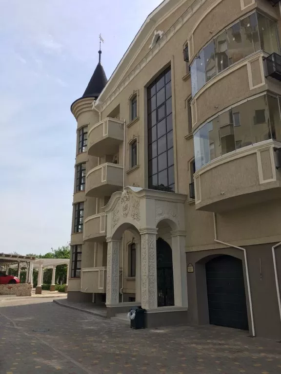 �������� �������� Palais Royal � �������� ��� ���� 1