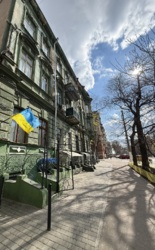 Пропонується до продажу цікаве приміщення у самому серці історичного центру Одеси — по вул. Ольгіївська 15. фото 1 Пропонується до продажу цікаве приміщення у самому серці історичного центру Одеси — по вул. Ольгіївська 15. фото 1