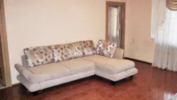 Простора 3 кімна квартира з ремонтом на Посмітного! фото 1 Простора 3 кімна квартира з ремонтом на Посмітного! фото 1