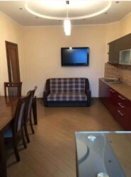 Сімейна трикімнатна квартира в центрі фото 2 Сімейна трикімнатна квартира в центрі фото 2