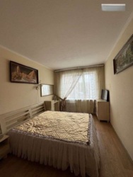 �������� 3-���. ��������, 6/10, �������� �������. ����� ������, ���� �� ������� ���� 18