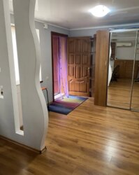 Черемушки.Квартира з власним доглянутим палісадником фото 3 Черемушки.Квартира з власним доглянутим палісадником фото 3