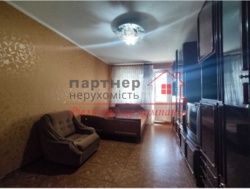 Простора 3 кімнатна квартира на комфортному середньому поверсі газового будинку фото 4 Простора 3 кімнатна квартира на комфортному середньому поверсі газового будинку фото 4
