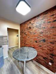 Продам 2- кімнатну квартиру в теплому цегляному будинку фото 2 Продам 2- кімнатну квартиру в теплому цегляному будинку фото 2