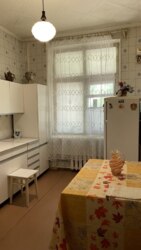 Продам двркімнатну квартиру на вул .Бугаївській. Міцний будинок ,квартира двостороння ! фото 1 Продам двркімнатну квартиру на вул .Бугаївській. Міцний будинок ,квартира двостороння ! фото 1
