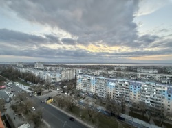 Продається 4 кімнатна квартира по вулиці Князя Володимира Великого 84 з неймовірним краєвидом на лиман та море! фото 16 Продається 4 кімнатна квартира по вулиці Князя Володимира Великого 84 з неймовірним краєвидом на лиман та море! фото 16