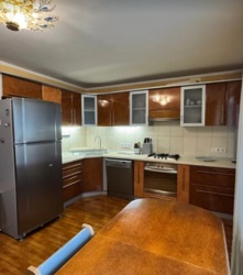 Продам 2х кімнатну квартиру на в цегляному будинку 93 кв.м.з капітальним ремонтом-82000у.о. фото 1 Продам 2х кімнатну квартиру на в цегляному будинку 93 кв.м.з капітальним ремонтом-82000у.о. фото 1