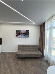 ��������-����� � �� 'iTiown' ���� 8