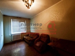 Простора 3 кімнатна квартира на комфортному середньому поверсі газового будинку фото 3 Простора 3 кімнатна квартира на комфортному середньому поверсі газового будинку фото 3