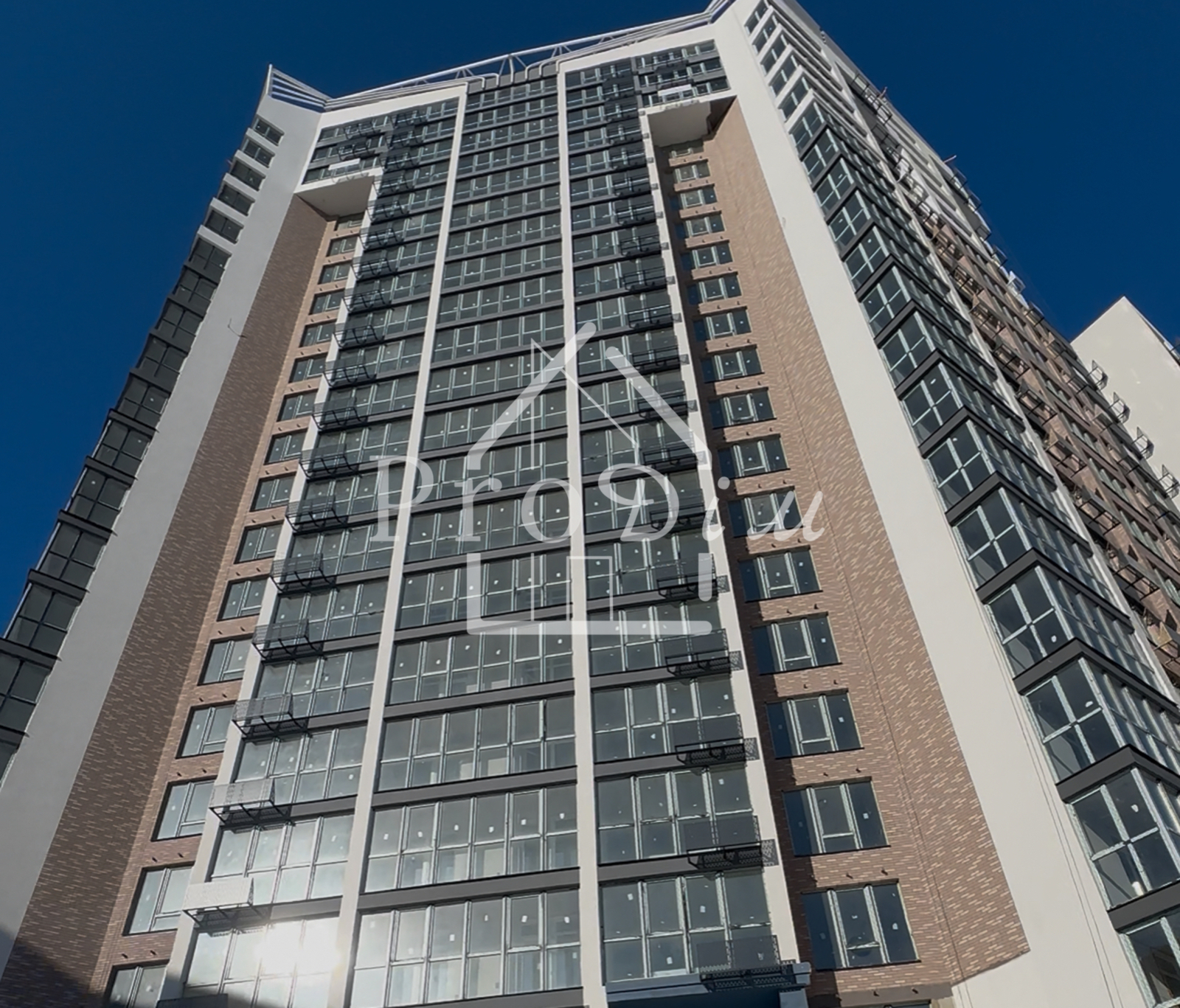 ������ �������� 101,7�2 �� ������������ ������ ���������� 4 ����� ���� 1