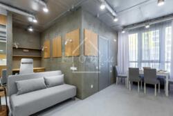 ������ 1-� �������� 41 �2 � �� ������� ���������� ��� 8 ������������� ������ ���� 15