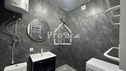 Продаж квартира з ремонитом ЖК Південний Квартал Сім'ї Стешенків 9 фото 11 Продаж квартира з ремонитом ЖК Південний Квартал Сім'ї Стешенків 9 фото 11