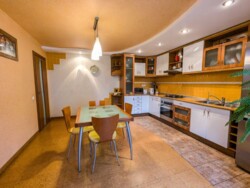 Продам 4х кімнатну квартиру фото 13 Продам 4х кімнатну квартиру фото 13