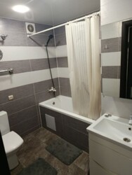 продам 3 кімнатну квартиру по вул. Перемоги фото 2 продам 3 кімнатну квартиру по вул. Перемоги фото 2