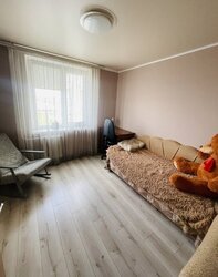 Продається простора 3-кімнатна квартира. Ріелторам: ексклюзивні договори не пропонувати. фото 1 Продається простора 3-кімнатна квартира. Ріелторам: ексклюзивні договори не пропонувати. фото 1