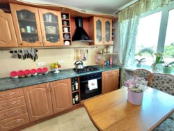 Продається 4-кімнатна квартира фото 11 Продається 4-кімнатна квартира фото 11