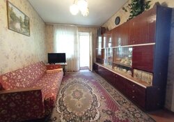 Продається 2-кімнатна квартира на 4-му поверсі цегляного будинку 1966 року побудови фото 1 Продається 2-кімнатна квартира на 4-му поверсі цегляного будинку 1966 року побудови фото 1