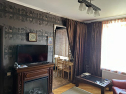 Продаж 2-ї квартири з гаражем по вул. Степана Бандери фото 3 Продаж 2-ї квартири з гаражем по вул. Степана Бандери фото 3