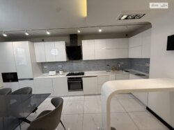 Продаж 5к квартири 200 кв. м на бул. Свободи 8 фото 10 Продаж 5к квартири 200 кв. м на бул. Свободи 8 фото 10