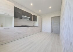 ПРОДАМ КВАРТИРУ новий цегляний будинок повністю новий якісний ремонт фото 6 ПРОДАМ КВАРТИРУ новий цегляний будинок повністю новий якісний ремонт фото 6