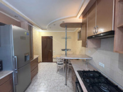 Продаж затишної 3-к квартири на Поділлі фото 18 Продаж затишної 3-к квартири на Поділлі фото 18