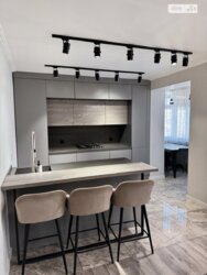 Продаж 3к квартири 120 кв. м на вул. В'ячеслава Чорновола фото 5 Продаж 3к квартири 120 кв. м на вул. В'ячеслава Чорновола фото 5