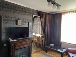 Продам 2-х квартиру с гаражем, вул. Степана Бандери фото 3 Продам 2-х квартиру с гаражем, вул. Степана Бандери фото 3