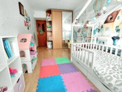 Продається 4-кімнатна квартира фото 15 Продається 4-кімнатна квартира фото 15