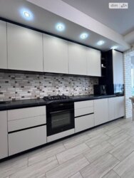 ������ 1� �������� 46.5 ��. � �� ����. ������������ 3� ���� 9