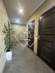 Продам простору 3-кімнатну квартиру 85 м² (Зарванці) фото 5 Продам простору 3-кімнатну квартиру 85 м² (Зарванці) фото 5